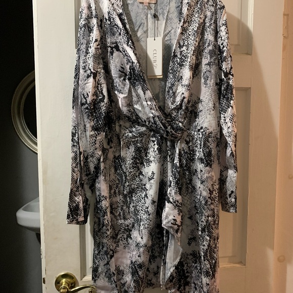 Club London Snake Wrap Front Dress - Picture 7 of 8